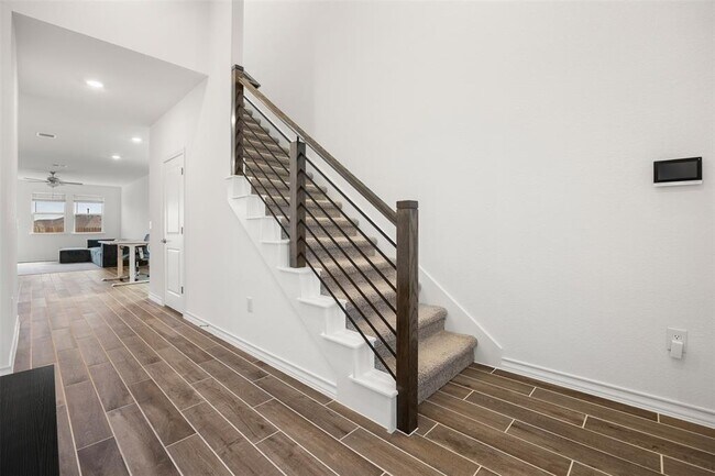 Photo - 13707 Manhattan Dr