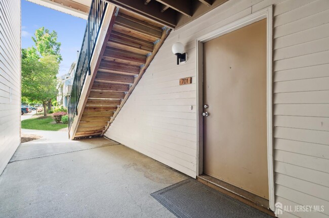 Photo - 701 Aspen Dr