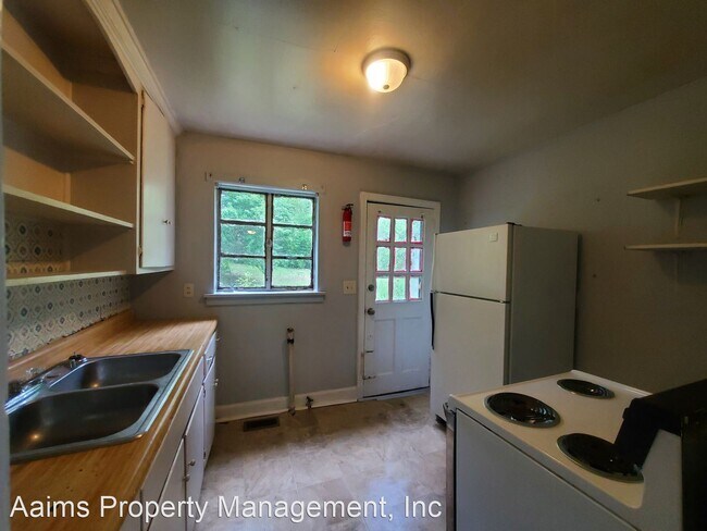 Photo - 2 br, 1 bath House - 1408 Briarcliff Drive