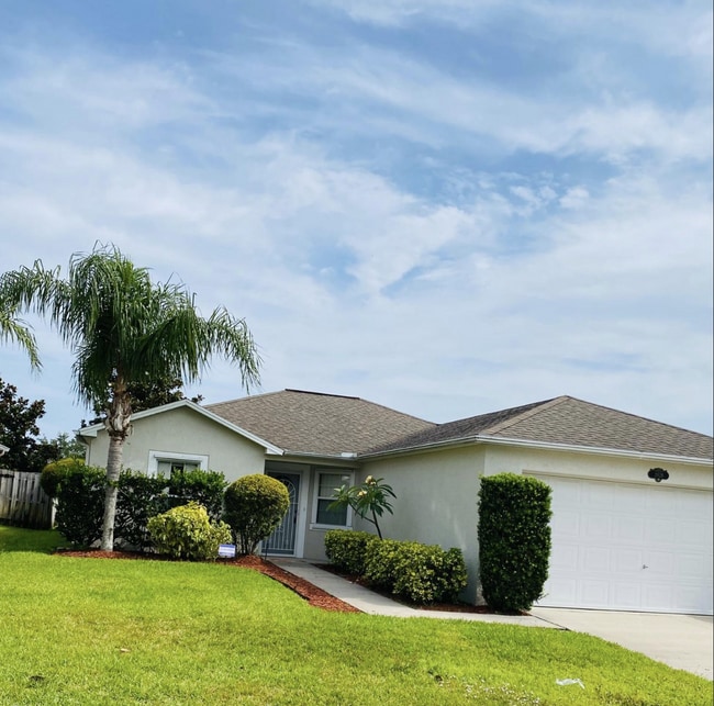 Building Photo - Beautiful Bayhill in Viera! Rental