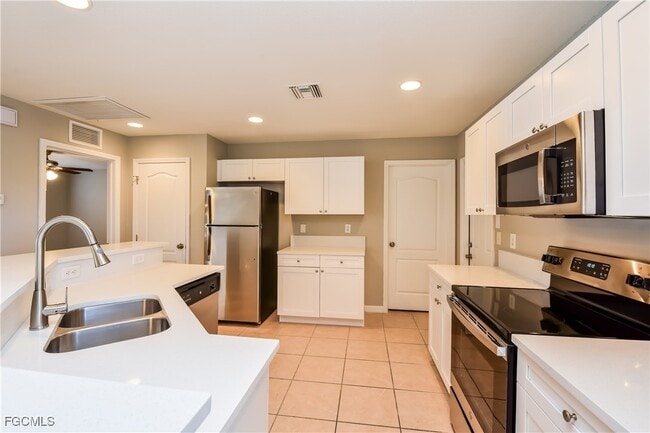Photo - 1629 NW 5th Pl