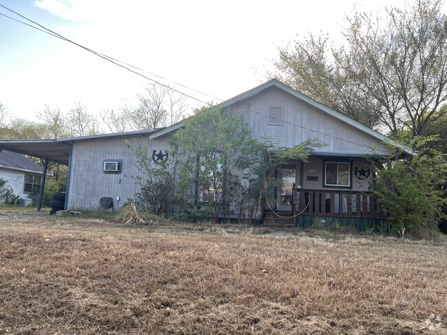 Building Photo - 1207 Ferguson St Rental