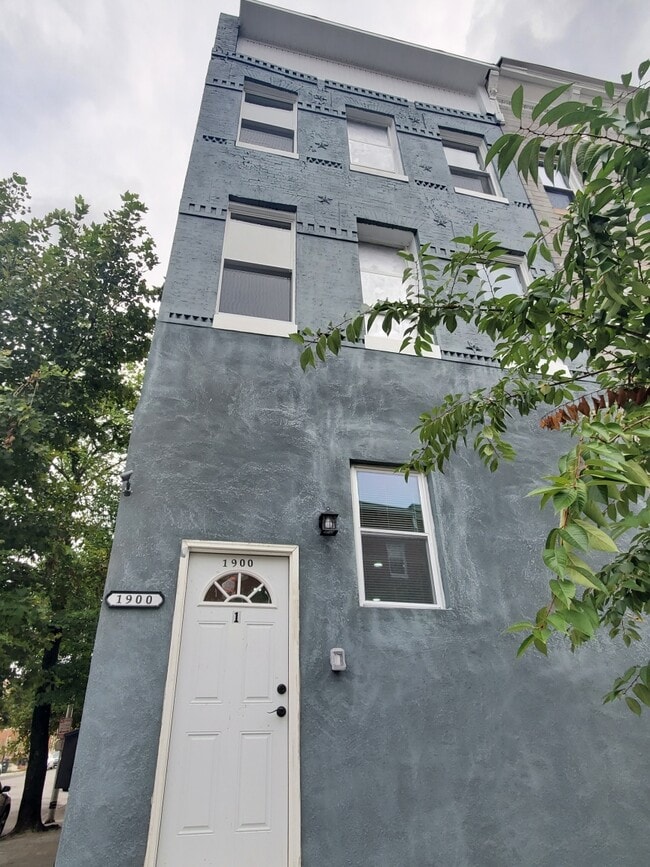 Building Photo - 1900 Druid Hill Ave Unit 3 Rental