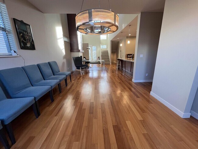 Photo - 2603 162ND St