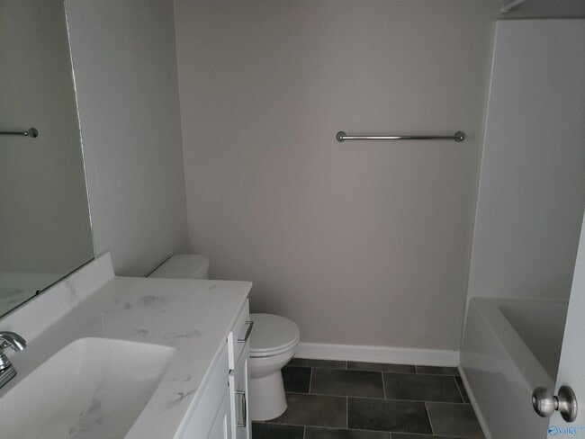 Photo - 217 Hydra Cir