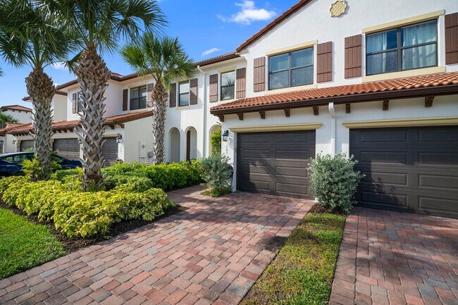 Photo - Spanish Style townhome 3beds 2 1/2 baths i...