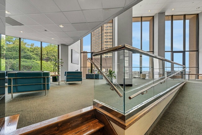 Building Photo - 7002 JFK Blvd E Unit 16H