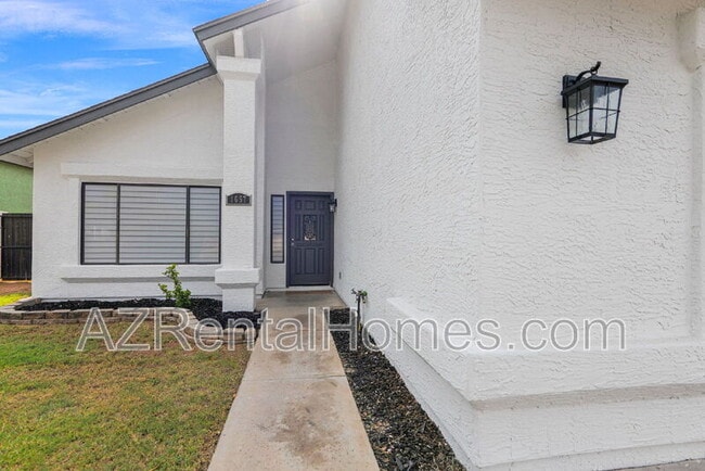 Photo - 1657 N Doran