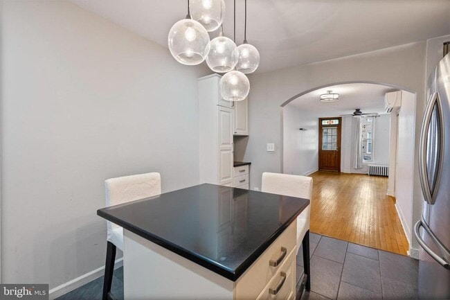 Photo - 411 Folsom St