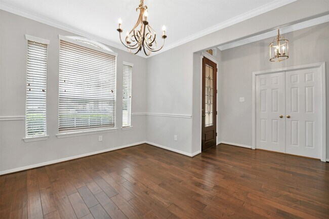 Photo - 20722 Redbud Trail