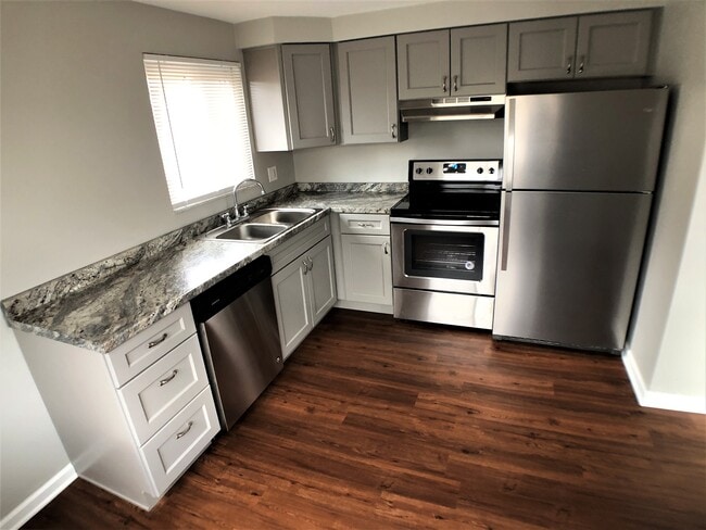 Photo - 162 Pointview Rd