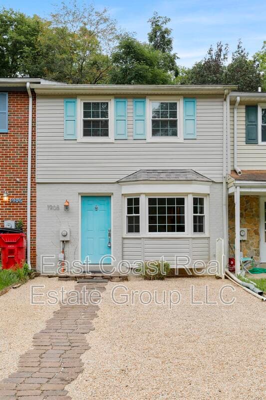 Building Photo - 1908 Abbey Ln Rental