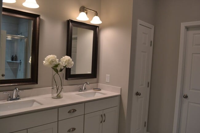 Photo - Beautiful Townhome Villa in Millstone Community