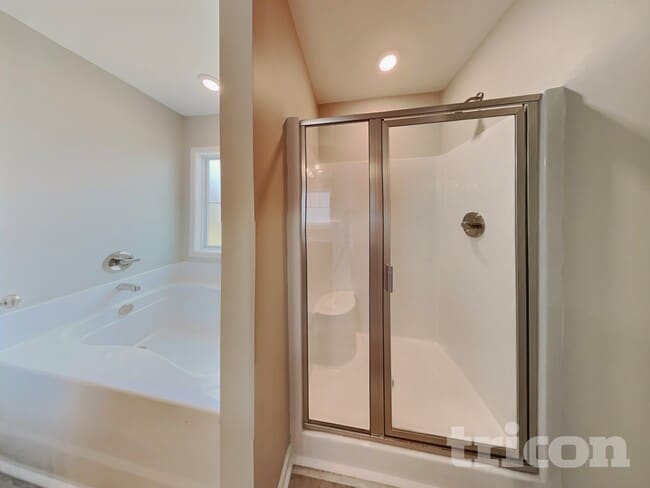 Photo - 422 Providence Plantation Cir