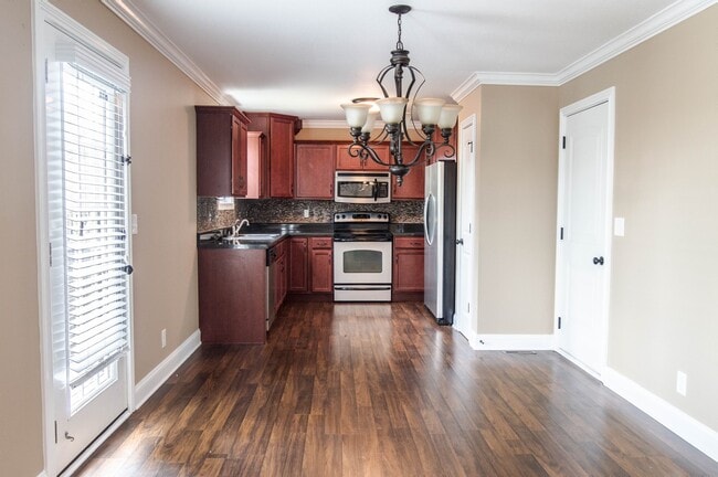 Photo - Two Story in Rossview!