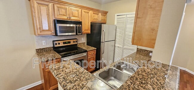 Building Photo - 4340 S Kirkman Rd Unit Apt 912