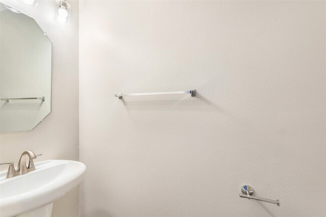 Photo - 19106 Spruce Bough Ln