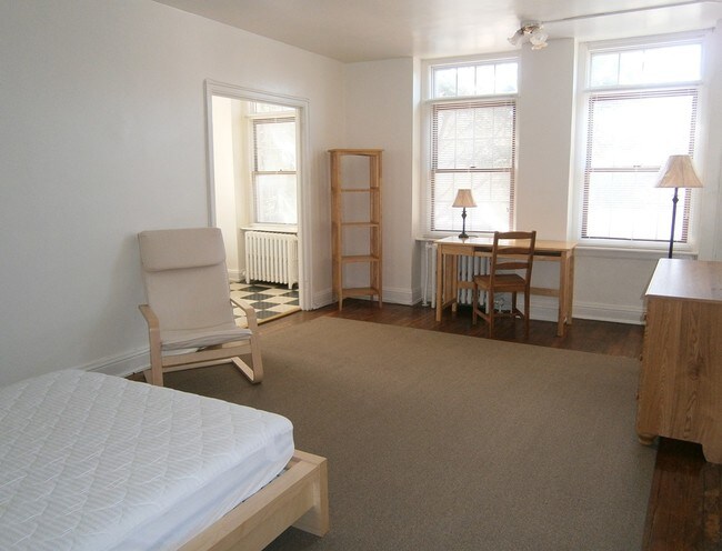Baltimorean Apartments