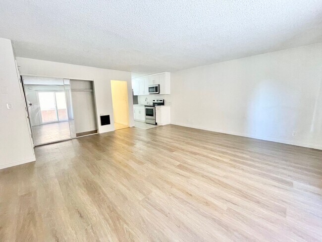 Centinela Luxury Investments Group LLC