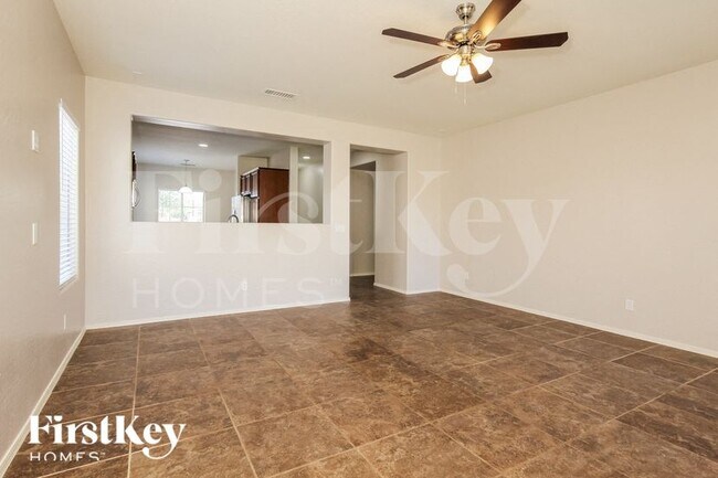 Photo - 390 E Yellow Wood Ave