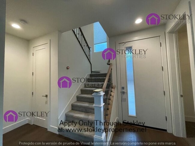 Photo - 3184 Manor Ave