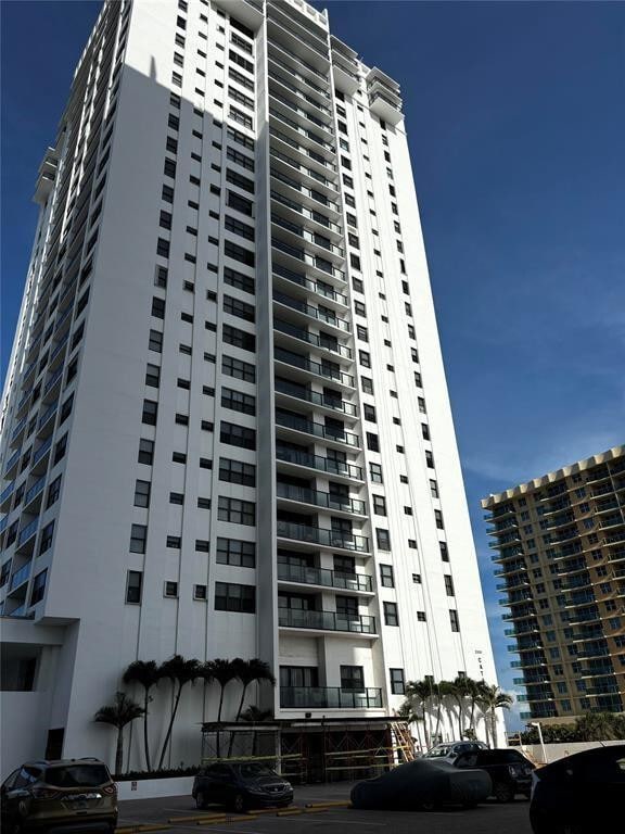 Building Photo - 2301 S Ocean Dr Unit 606
