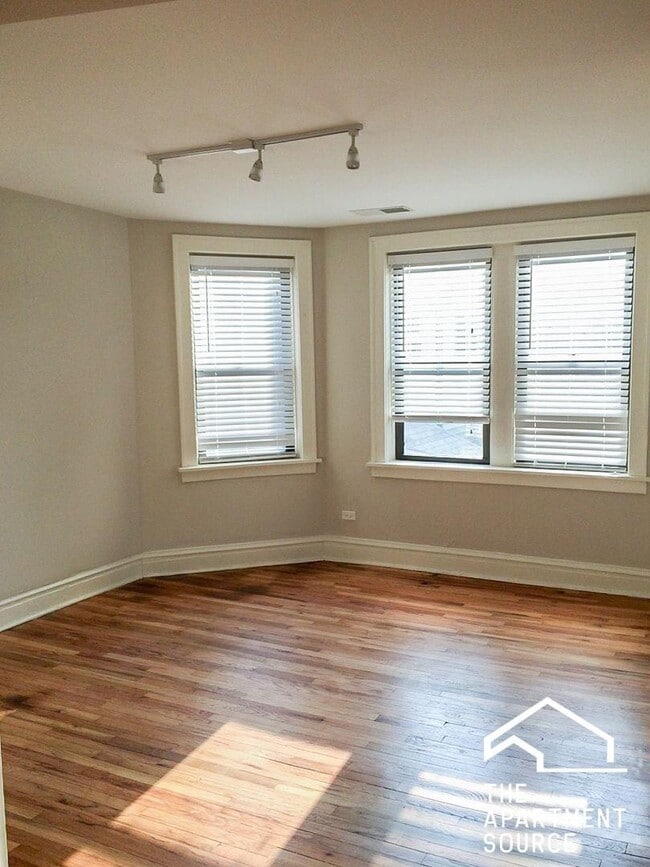 Photo - 2231 W Wilson Ave Unit 2
