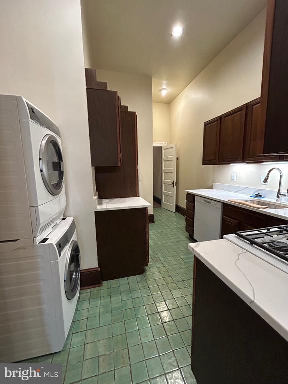 Photo - 2352 Eutaw Pl