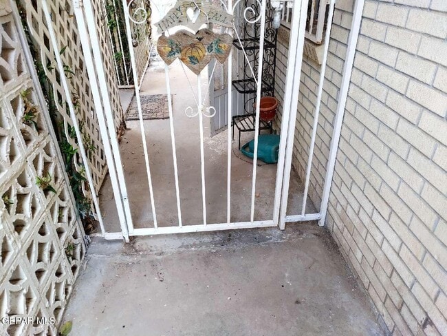 Photo - 132 Polo Inn Rd