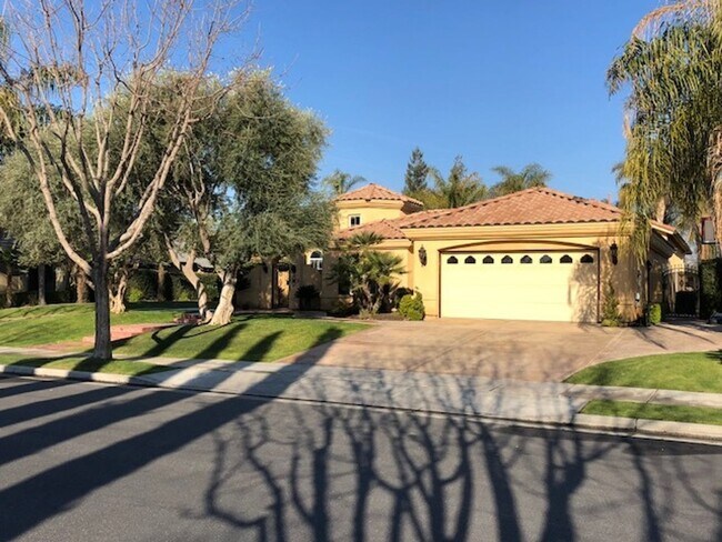 Photo - Executive Seven Oaks Grand Island MOVE IN ... House