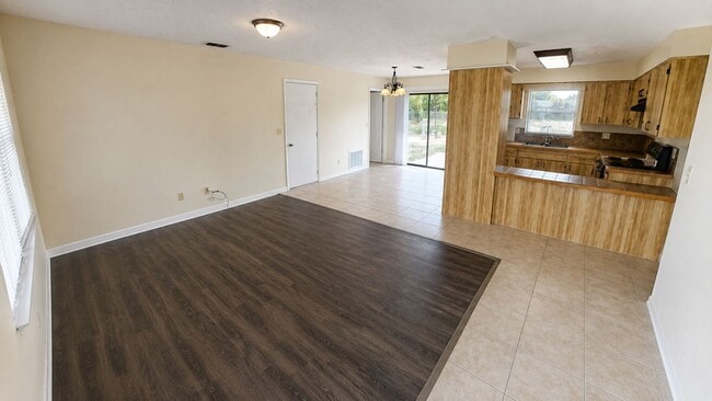 Photo - 12350 SE 100 Ave