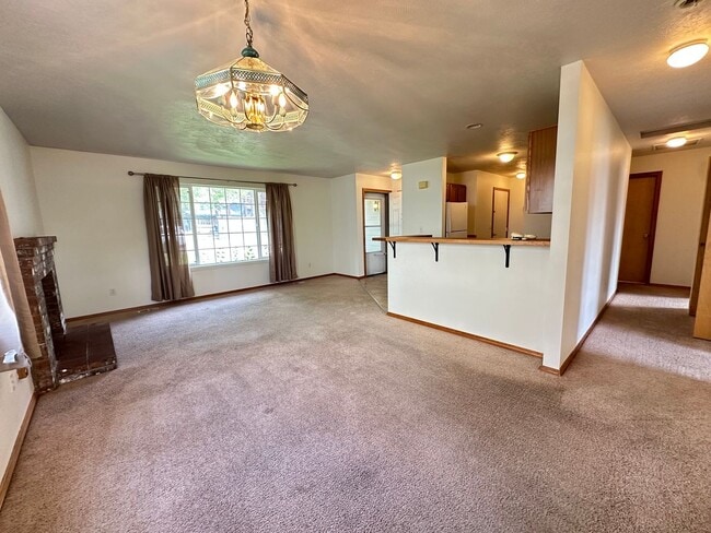 12725 N Dakota St Unit 02