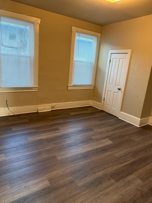 Photo - 1020 Jamison Ave SE