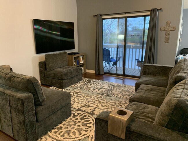 Photo - 5 Round Lake Trl