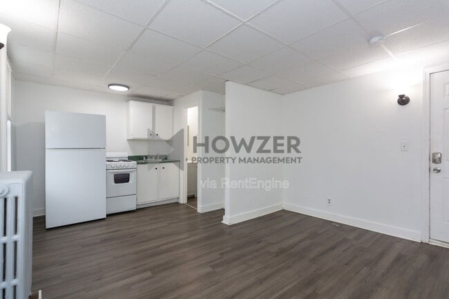 Building Photo - 109 Green St Unit 6
