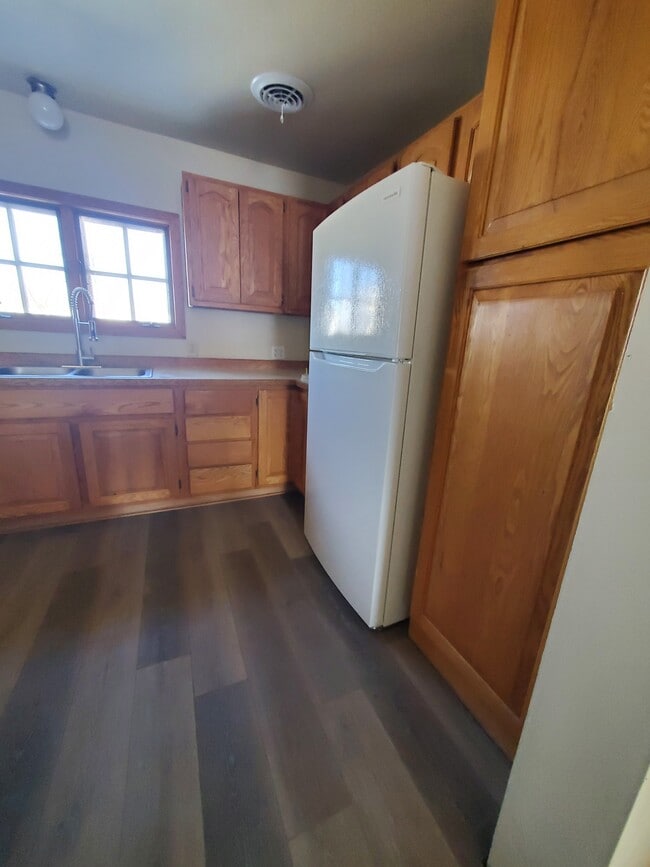 308 Lake St Unit 2