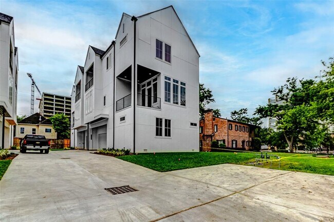 Photo - 1911 Lauderdale St Casa