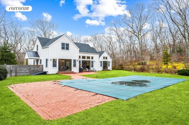 Photo - 111 Springy Banks Rd