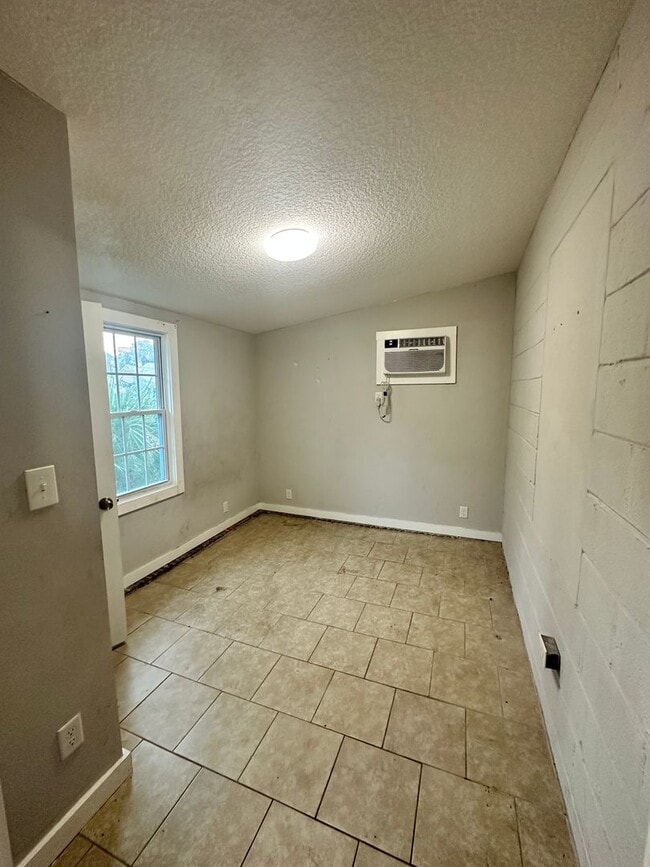 Photo - 3752/3758 Ogg Ave Brunswick Unit 3758 Ogg Ave Brunswick