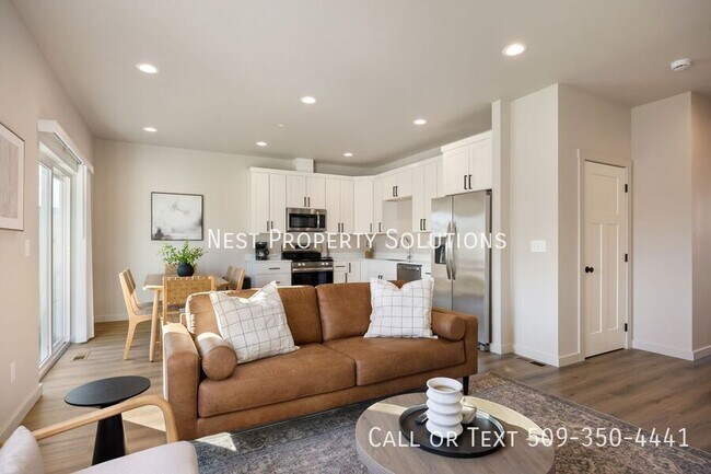 Photo - 370 Ivy St NE Unidad E23