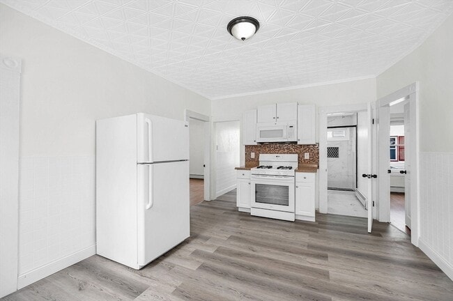 Photo - 220 Concord St Unit 2