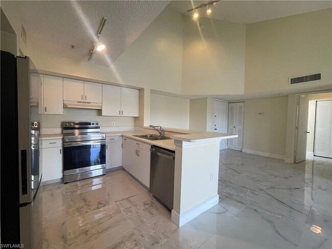 Photo - 1205 Wildwood Lakes Blvd