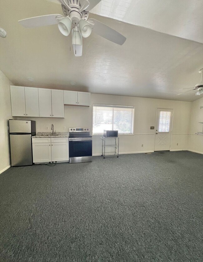 Photo - PM16-00414K: Coronado Unit C