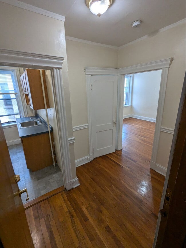 Building Photo - 378 Riverway Unit #21 Rental