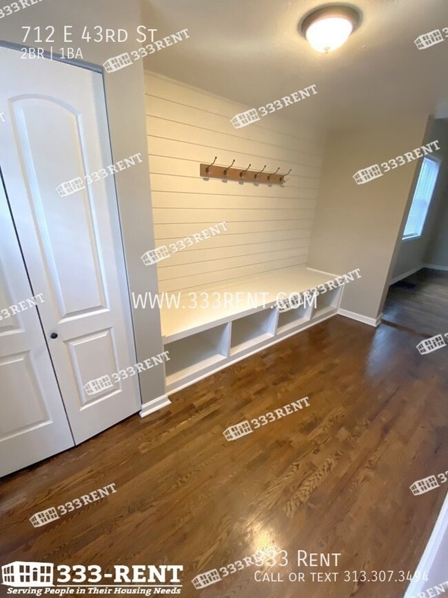 Photo - 712 E 43rd St