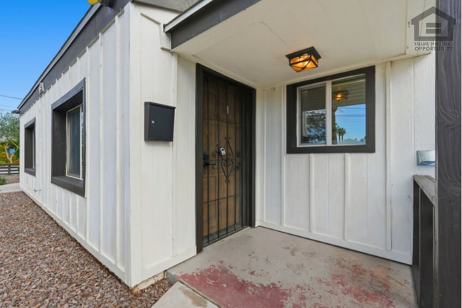 Photo - 433 N 14th St Unit 433 N 14th St  1