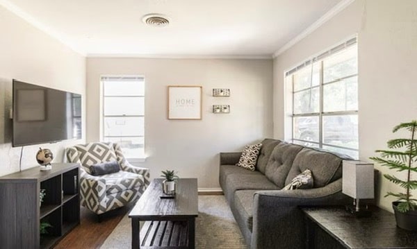Photo - 204 Collinsville St House