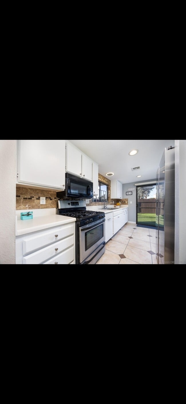 Photo - 4403 Benfield Ct