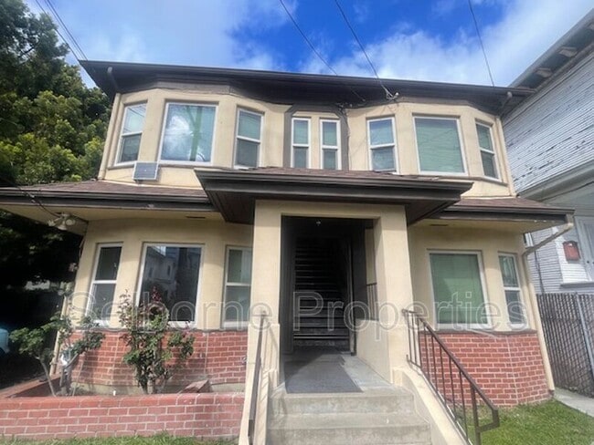 Building Photo - 524 41st St
