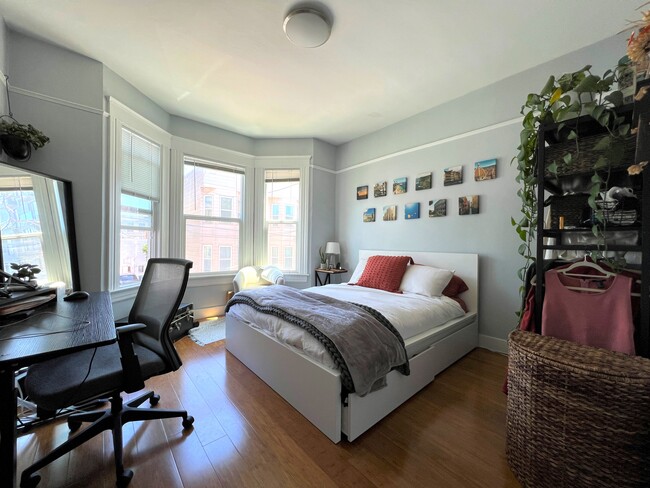 Building Photo - 26 San Carlos St Unit 26